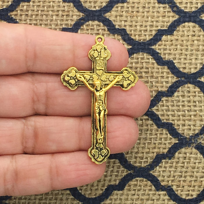 Simple Gold Cross Charms Wholesale in Pewter » Cross Charm