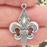 Ornate Fleur De Lis Charm in Antique Silver Pewter