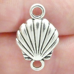 Shell Charm Bracelet Part in Antique Silver Pewter
