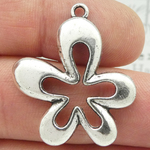 Silver Daisy Charm in Pewter Large