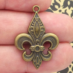 Ornate Bronze Fleur De Lis Charms Wholesale in Pewter