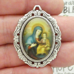 Mother Mary with Baby Jesus Pendants Wholesale in Silver Pewter